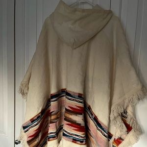 Indian/Aztec CAPE | PONCHO with hood • off-white • LIKE NEW • fringe